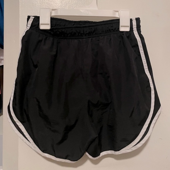 COPY - Nike shorts - Picture 2 of 2